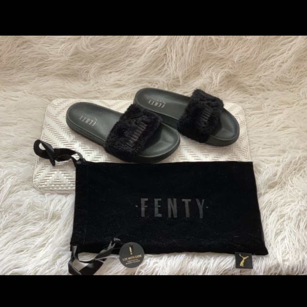 Rhianna FENTY slides
